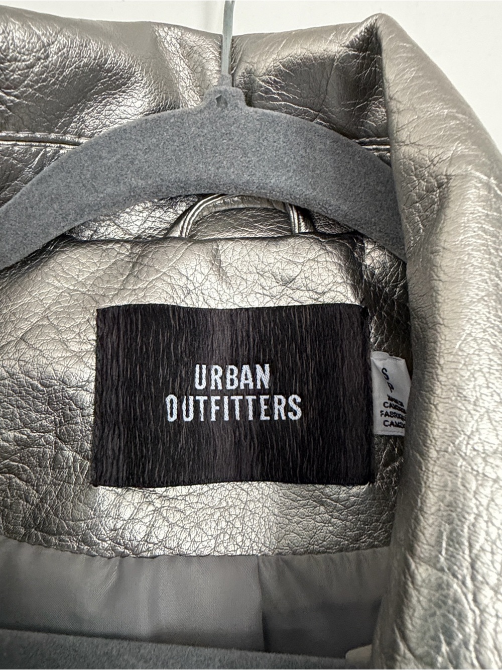 UO Sydney Faux Leather Oversized Dad Jacket at Urban Outfitters Size Small - Picture 3 of 9
